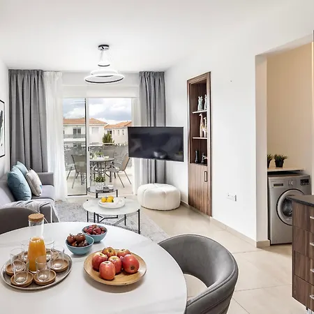 Mythical By Karma Lägenhet Paralimni