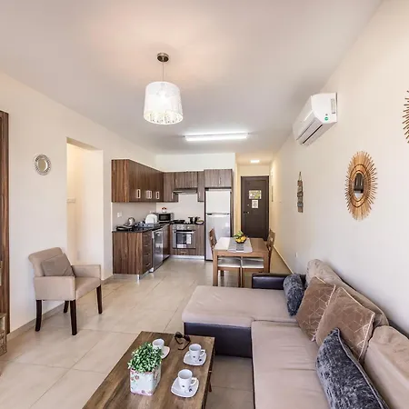 Mythical By Karma Lägenhet Paralimni